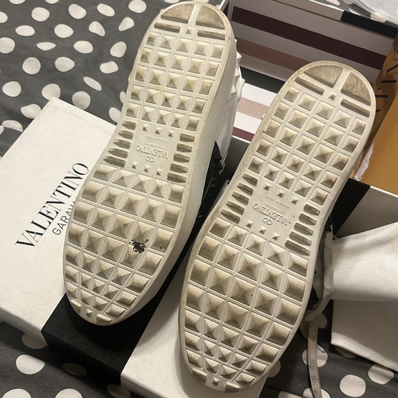 Valentino studded sneakers - Picture 4 of 16